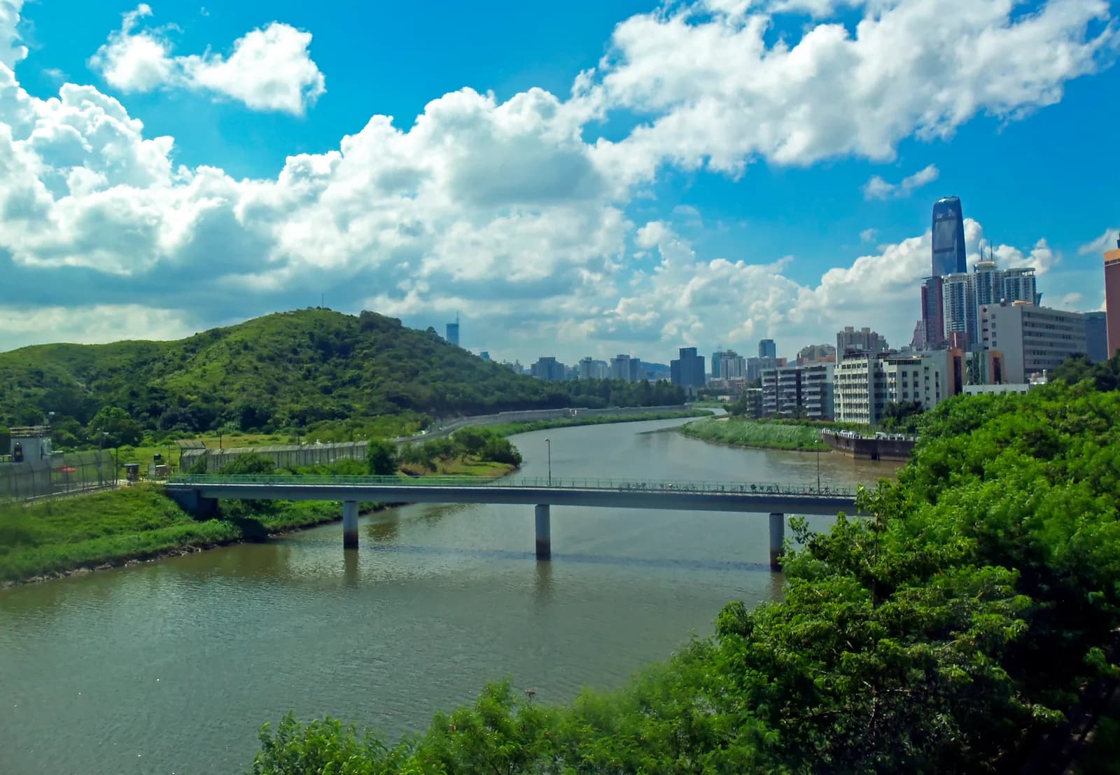 Hong Kong to Shenzhen Border Crossings: All Seven Doors Compared, and Which One Your Day Actually Needs